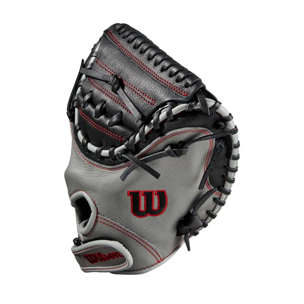Wilson A500 32 Inch Youth Catchers Mitt 3 Wilson A500 32 Inch Youth Catchers Mitt - Image 3